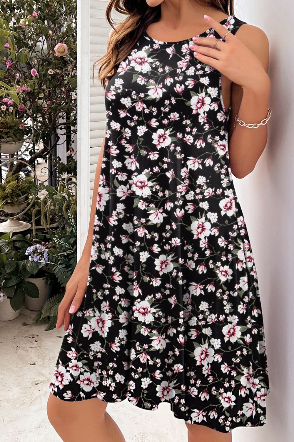 Printed Round Neck Sleeveless Dress